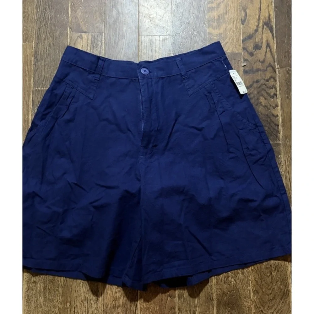 MERVYNS Blue Shorts Pleats Front Pockets Women's Size 16 NWT